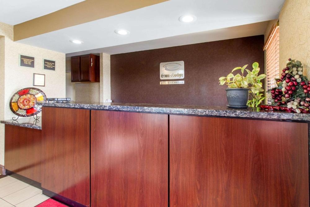 Econo Lodge Lenoir City